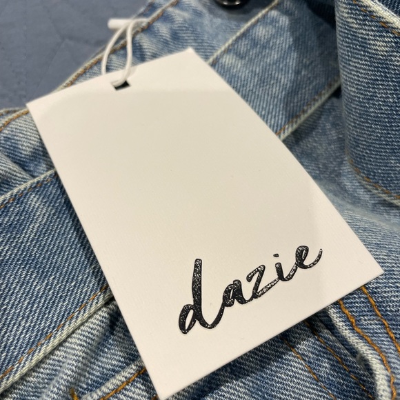 Dazie Belted Straight Leg Jeans - Picture 4 of 7